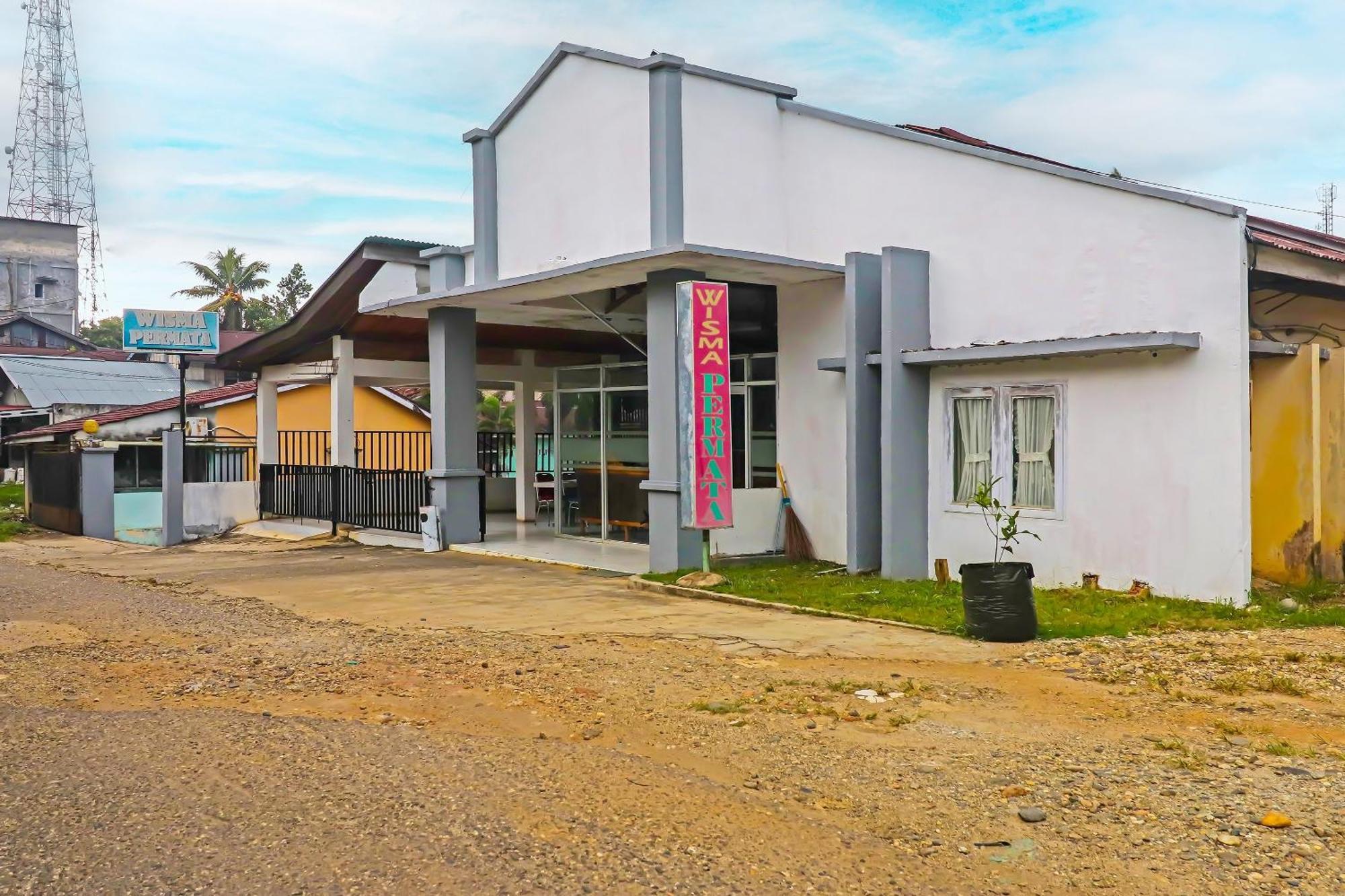 Oyo 92484 Wisma Permata Syariah Bangko Екстериор снимка
